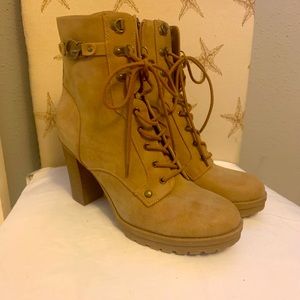 Women’s boots